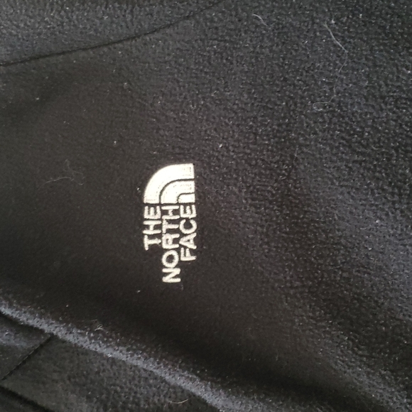 North face black Zippered front jacket with logo front and back - Picture 2 of 11